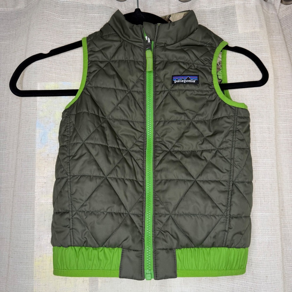 Patagonia Reversible Puff Ball Vest Camo Quilted Green 60200 Boys Size 4T - Picture 4 of 9